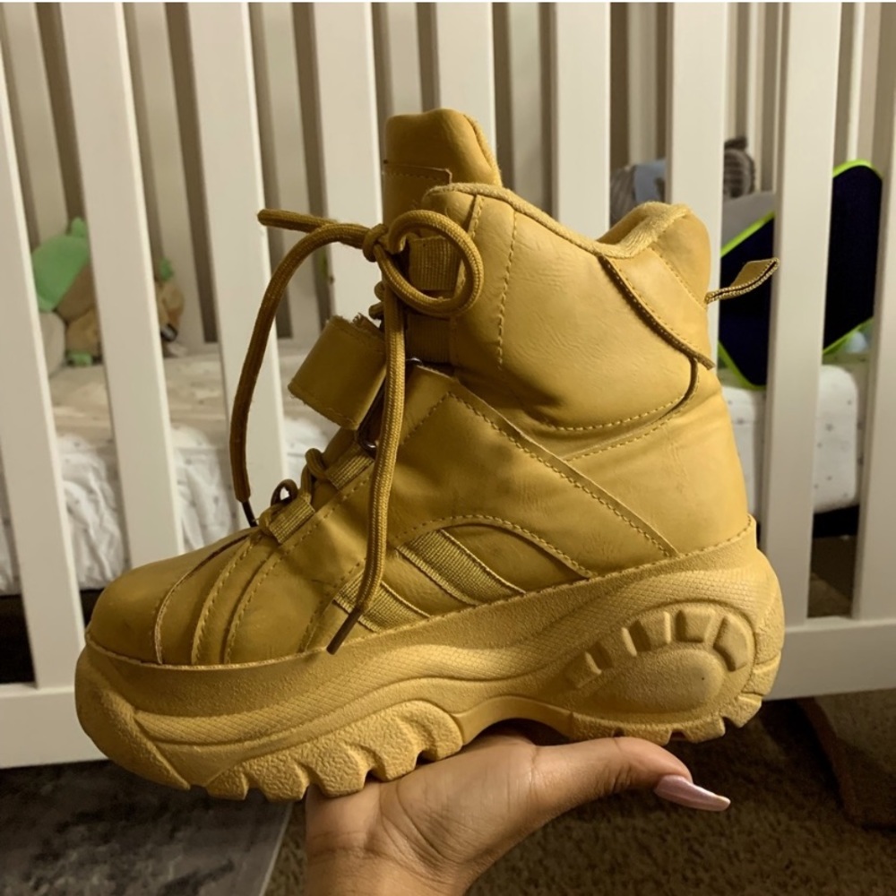 Chunky Buffalo look like tennis shoes.